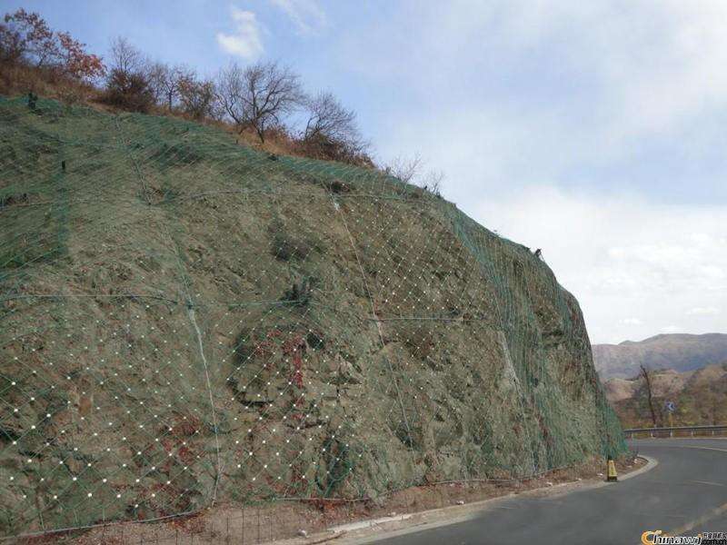 落石防護網應用過程中的常見問題