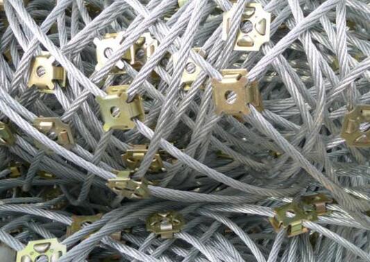 落石防護網日常維護過程中的注意事項