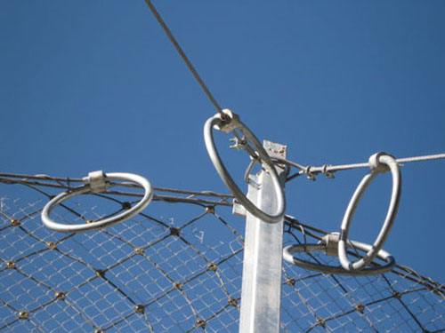 落石防護網日常維護過程中的注意事項