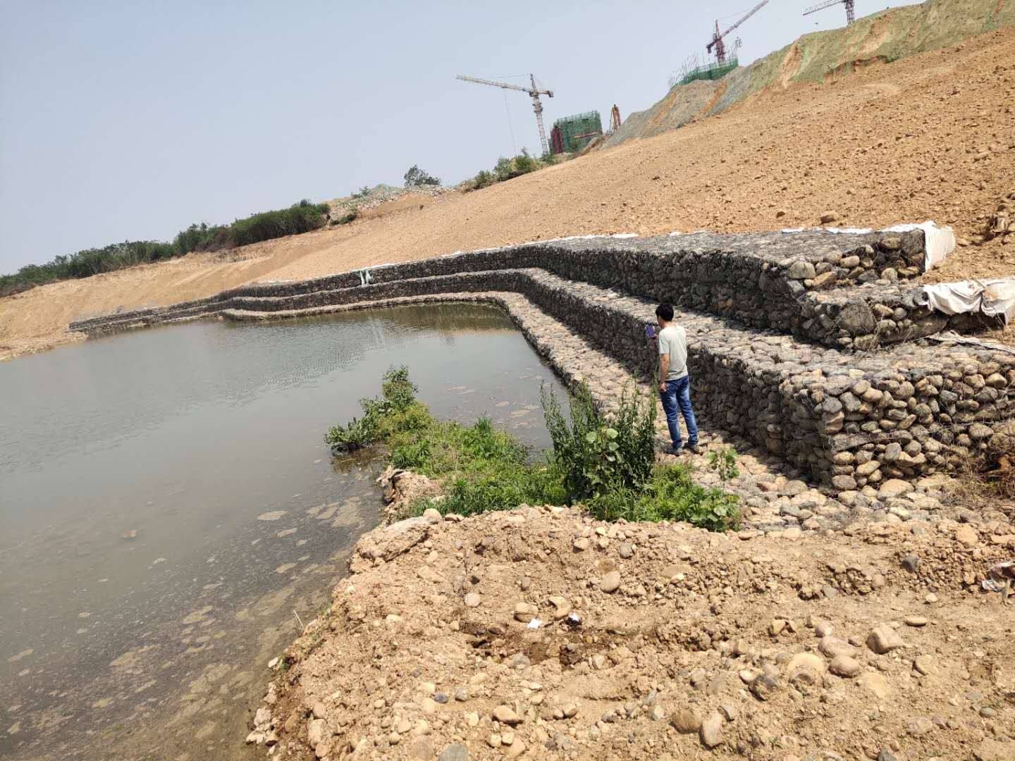 鉛絲石籠網(wǎng)在維護過程中的優(yōu)勢