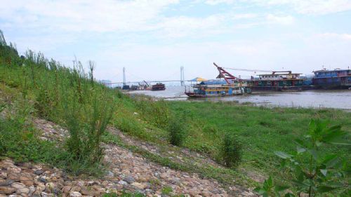 雷諾護墊的護坡優勢和規格特點