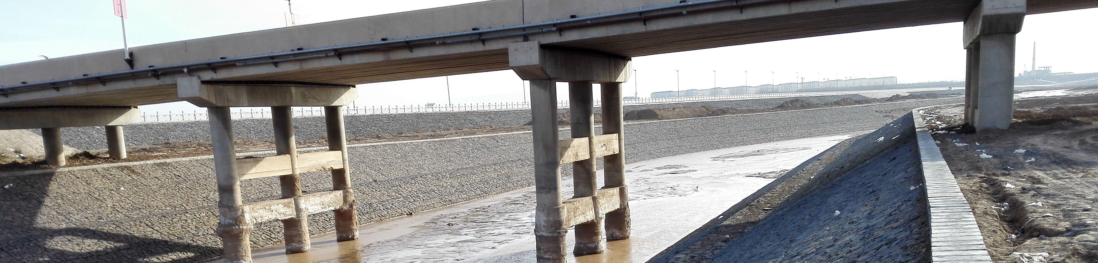 鉛絲石籠網在橋梁工程中的使用優勢