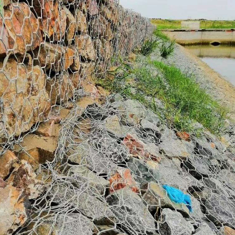 鉛絲石籠網選擇過程中需要考慮哪些因素