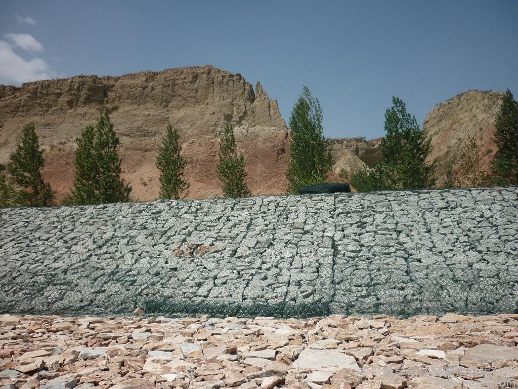 鉛絲石籠網的具體施工方法